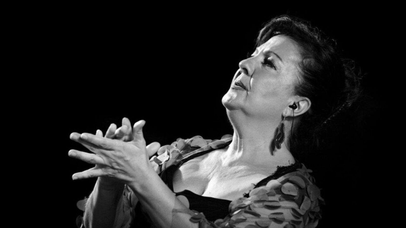 Carmen Linares