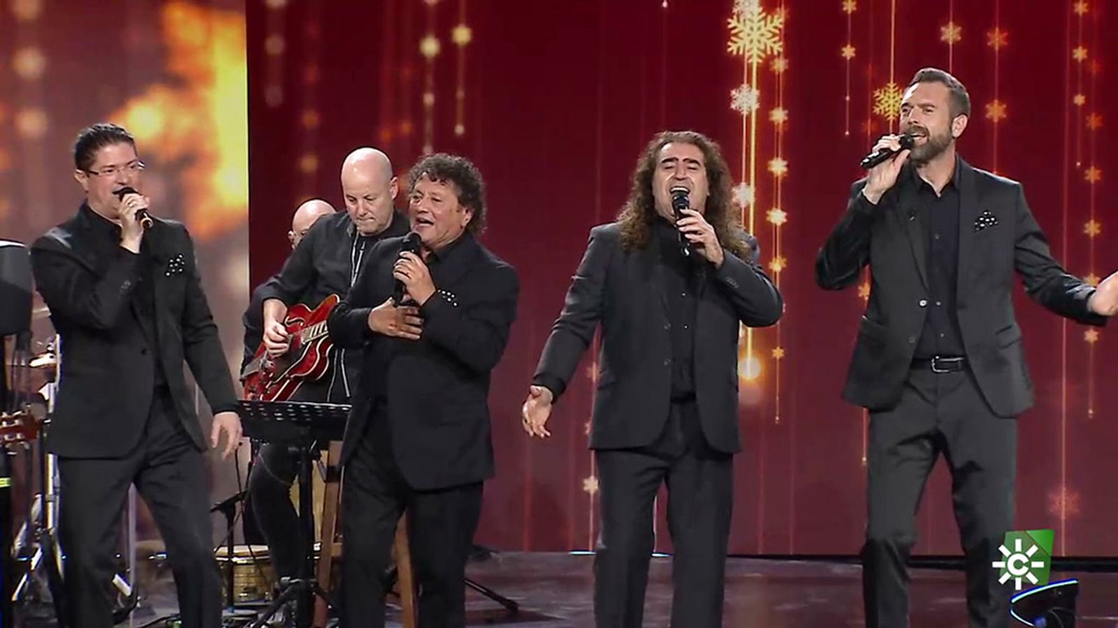Llega la Navidad con el villancico de Cantores de Híspalis, Dame tu mano