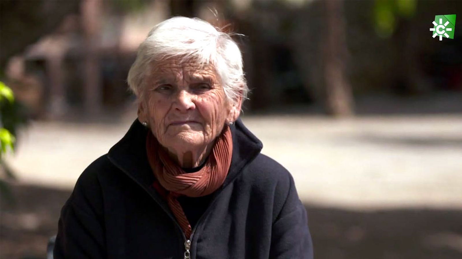 Pilar Jiménez una centenaria con 90 años que sigue arando el campo