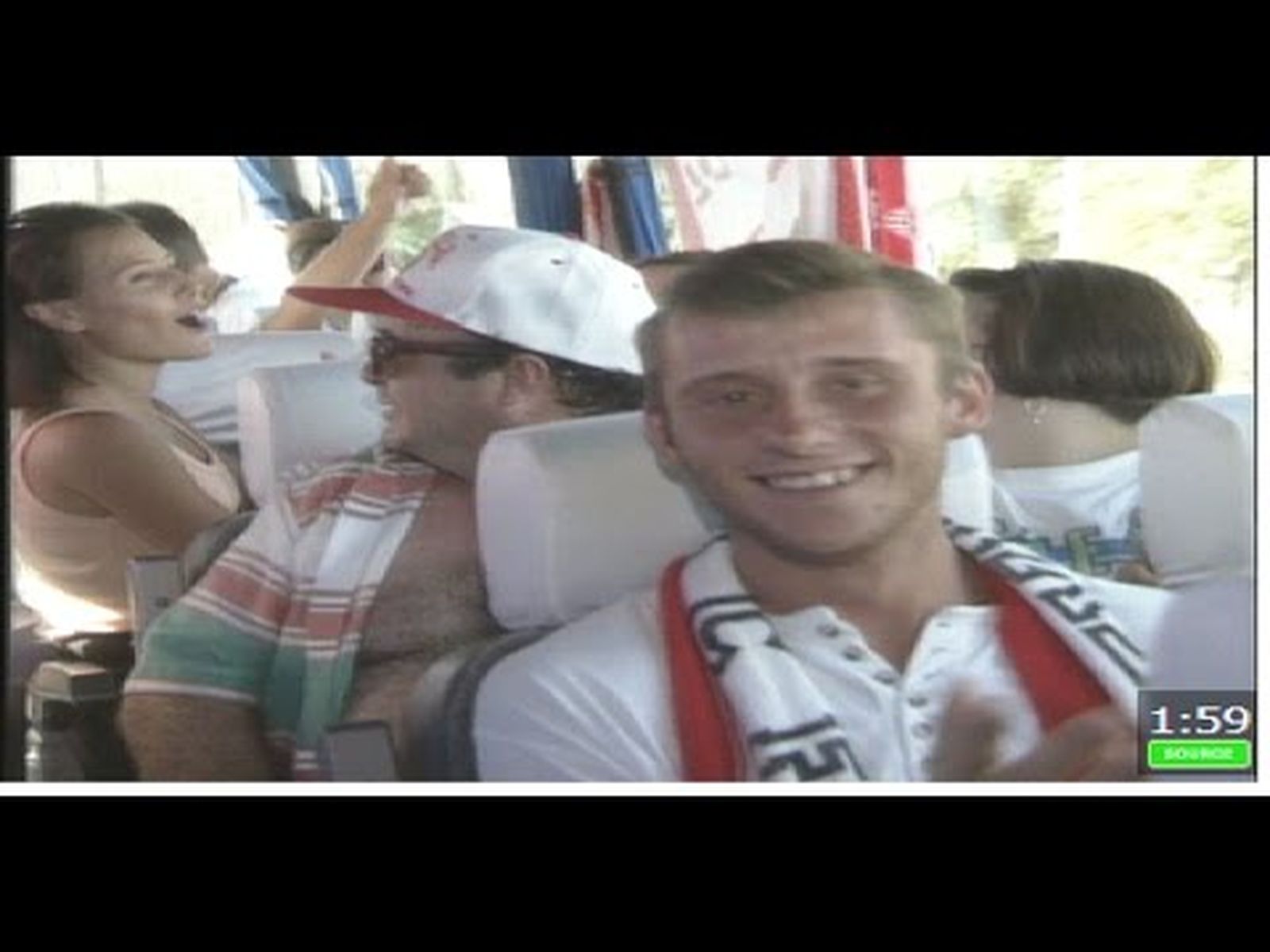 El Sevilla FC "se salta la Ley a la torera" y la afición apoya a su equipo en Chiclana (1995)
