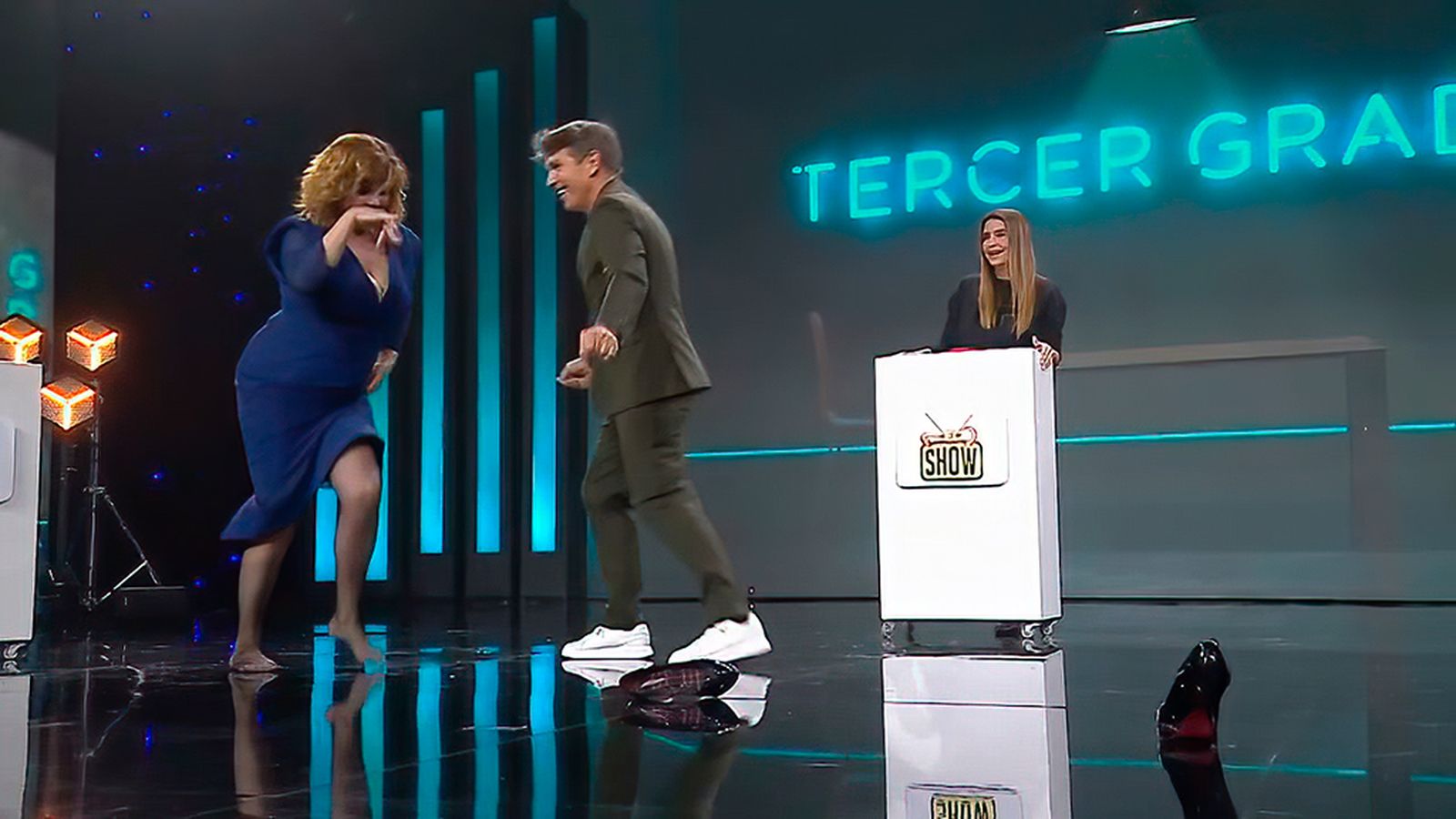 Belinda Washington se arranca a bailar una lambada con Manuel Díaz