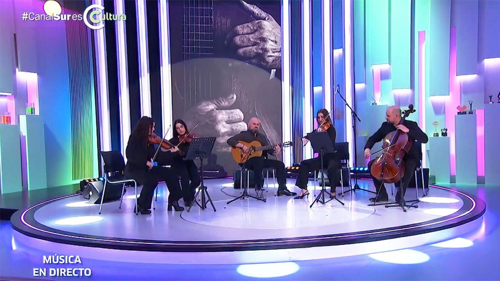 Santiago Lara transforma las enseñanzas de Manolo Sanlúcar en un viaje de pura creación flamenca