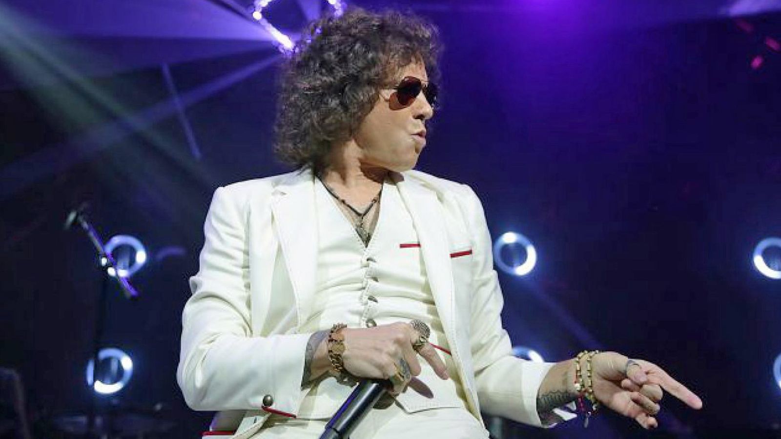 anal Fiesta radio 1024x576 Enrique Búnbury
