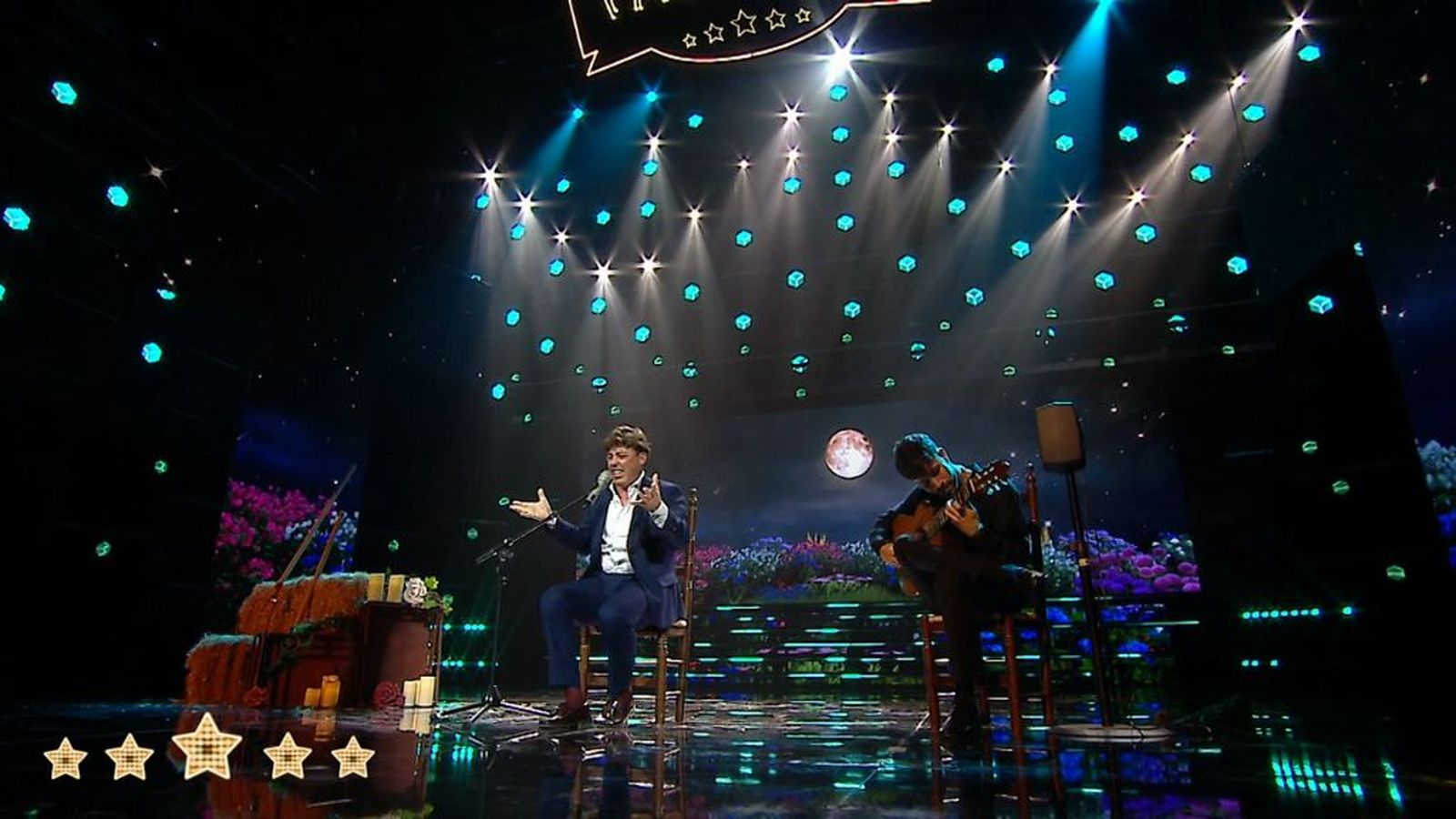 La pureza y lo sagrado del cantaor 'El Platino' le dan el pase a semifinales