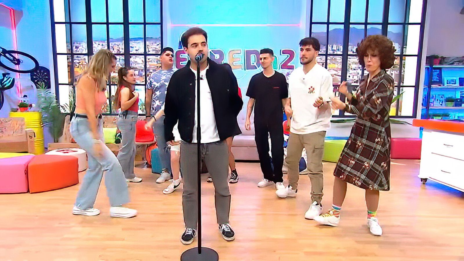 Depol nos canta su tema 'Dime solo si has pensao'