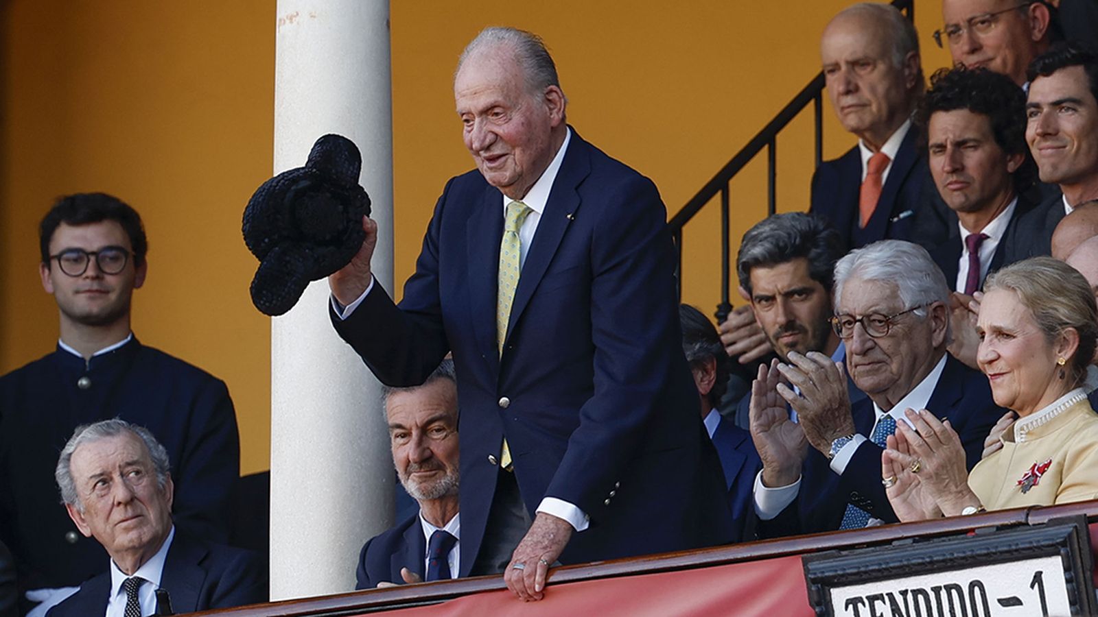 El rey Juan Carlos en los toros en La Maestranza