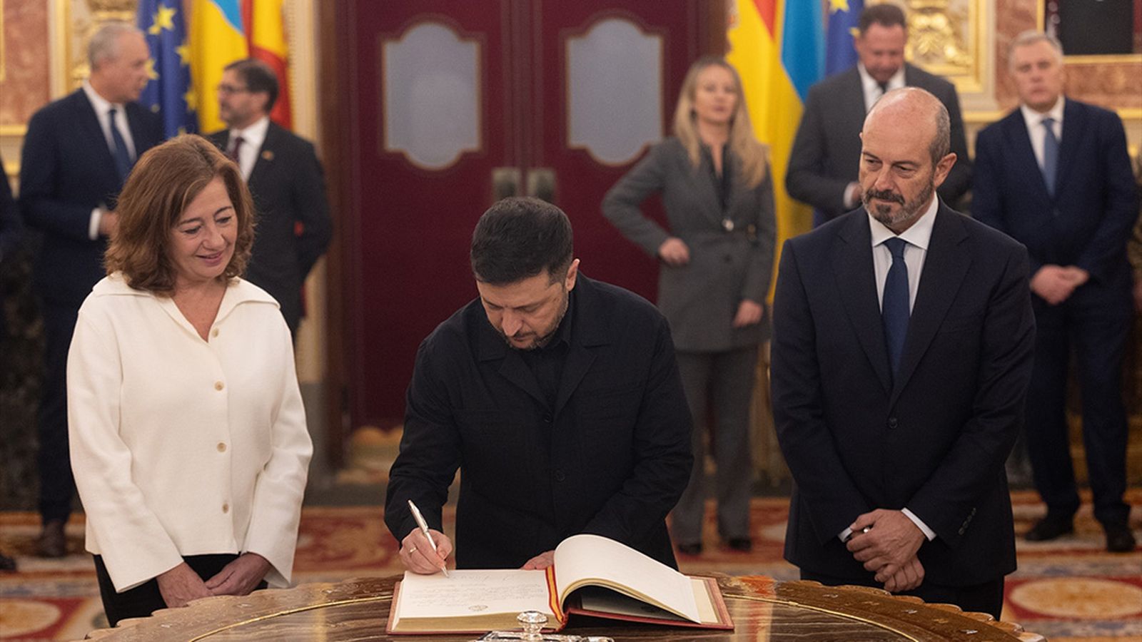 Foto Zelenski en el Congreso de los Diputados