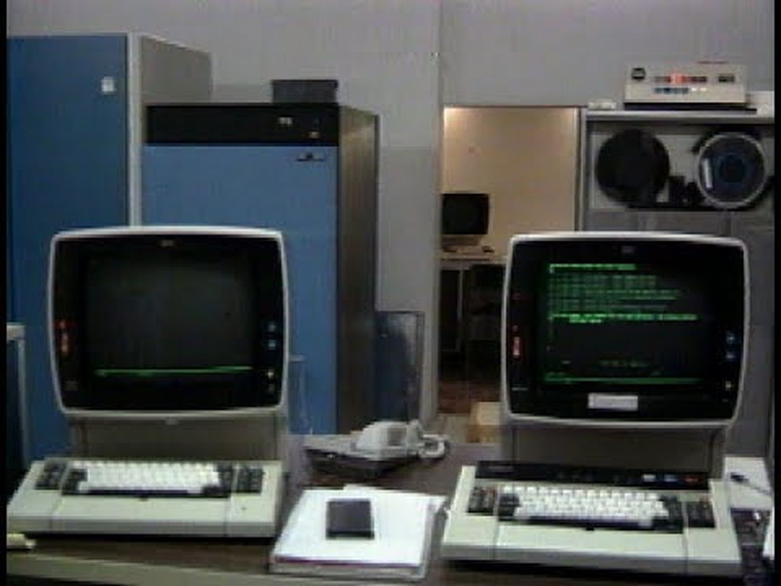 Traficantes de datos informáticos: la confidencialidad de los datos personales | Los Reporteos