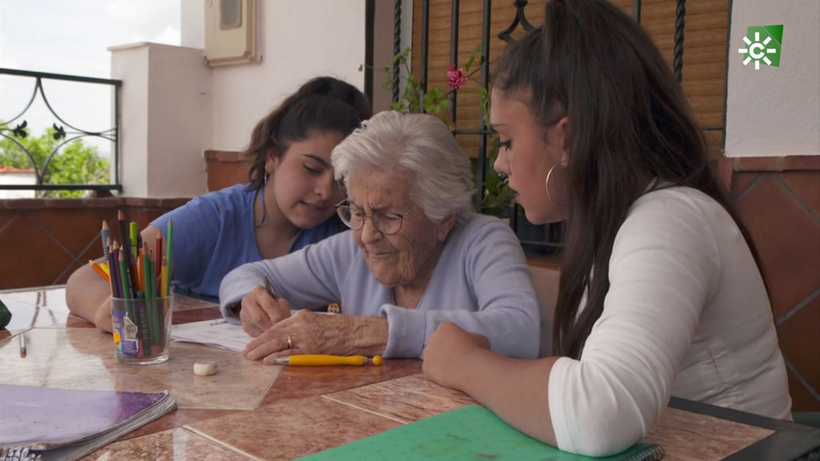 Antonia Loaiza de 96 años mantiene vivo su afán de superación