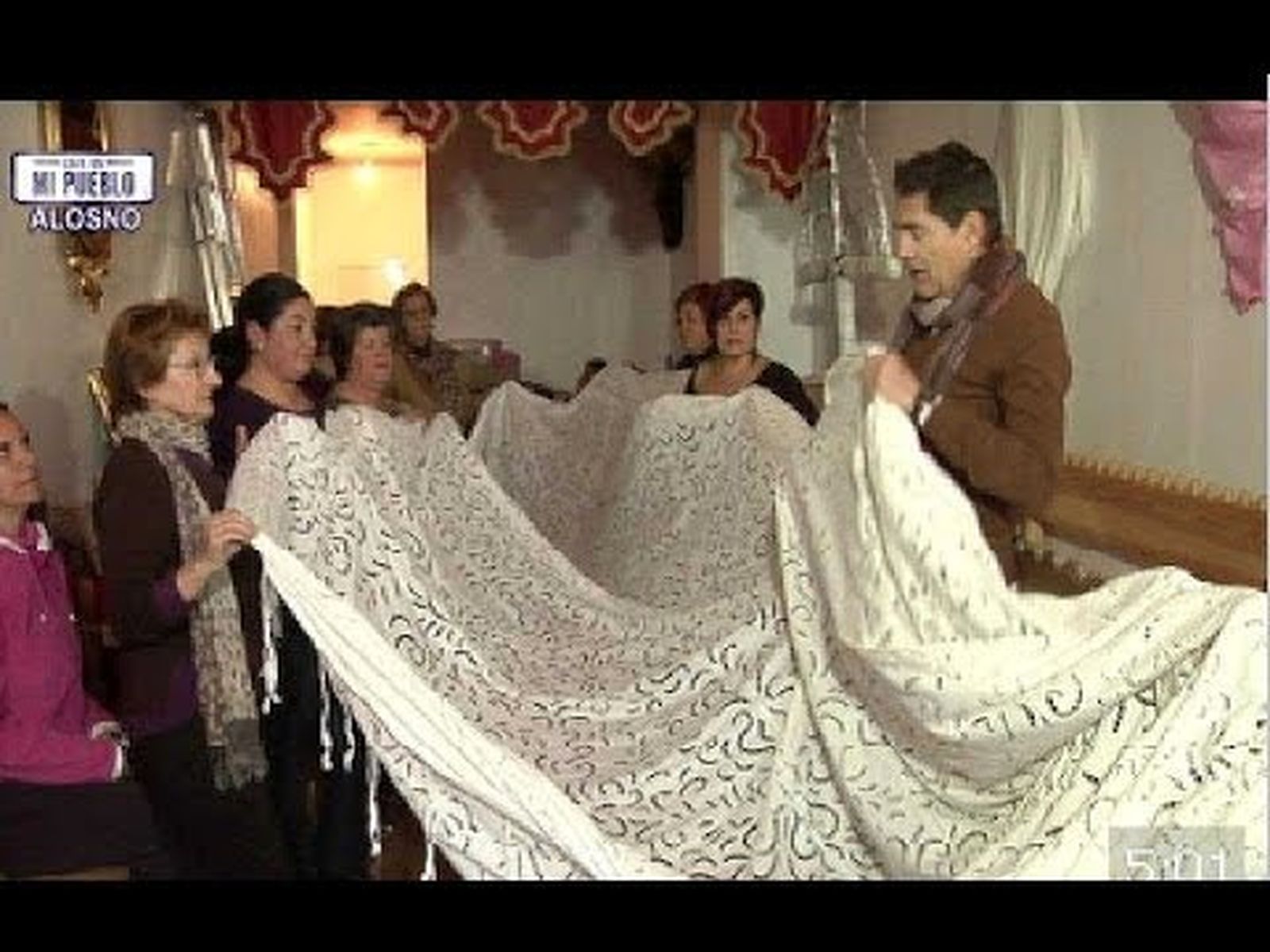 Las "colás" en las Cruces de Mayo de Alosno (Huelva)