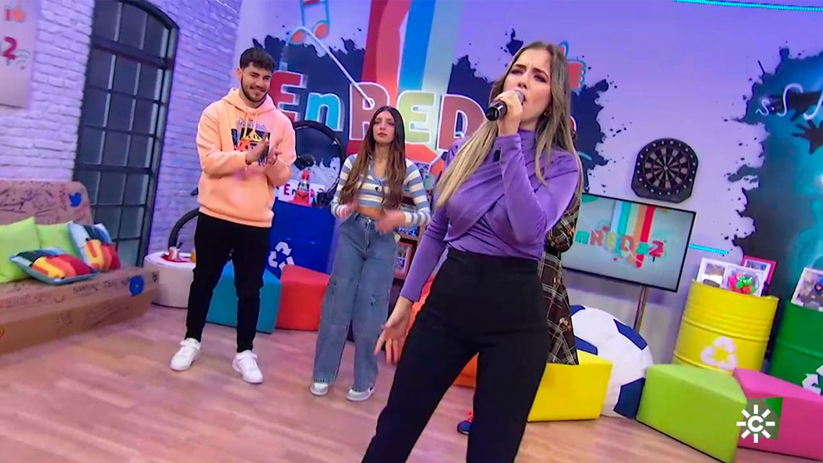 Mireya nos canta su último tema 'Indestructible'