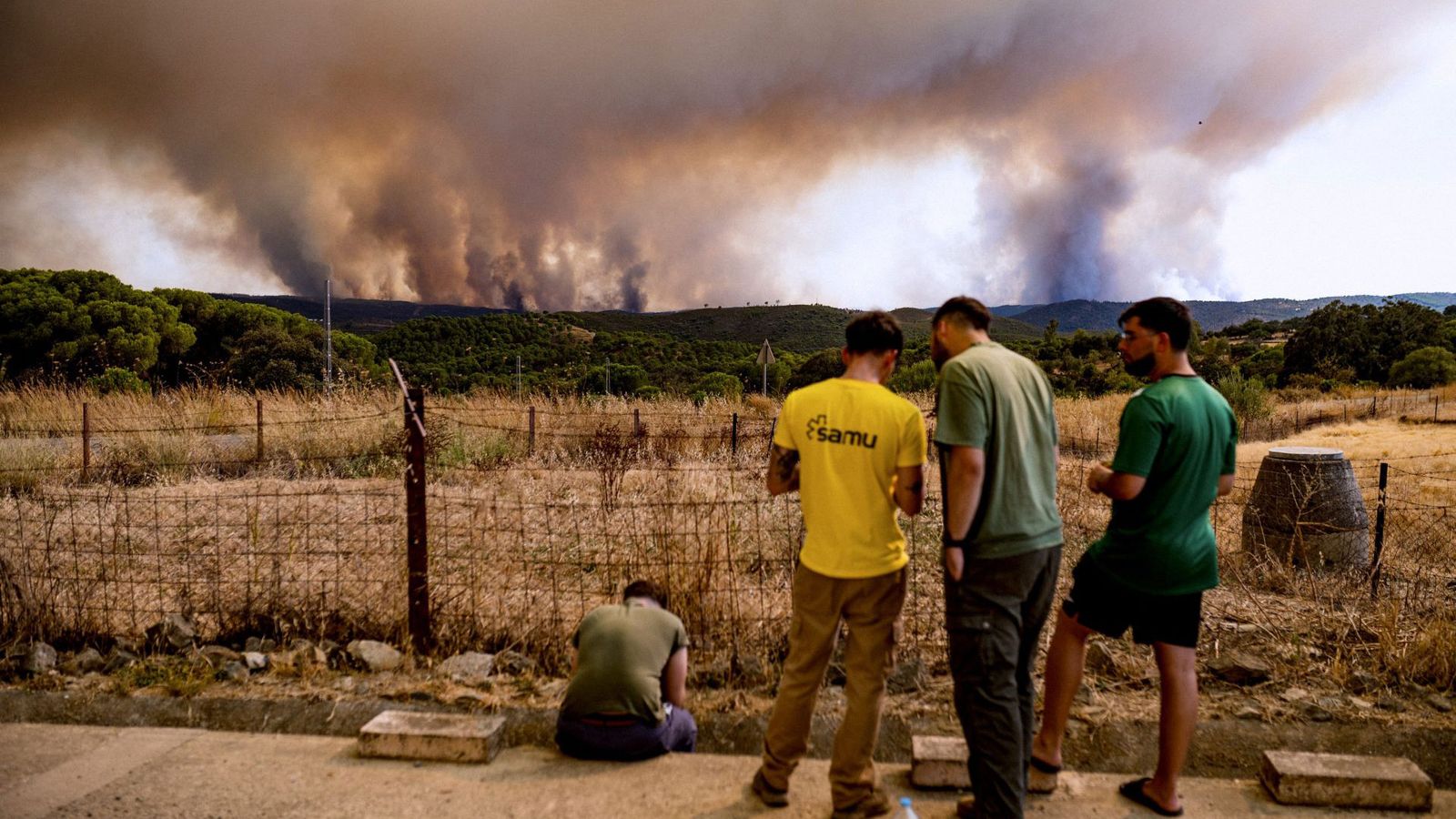 Mensaje de tranquilidad para los vecinos de Aznalcóllar ante el incendio