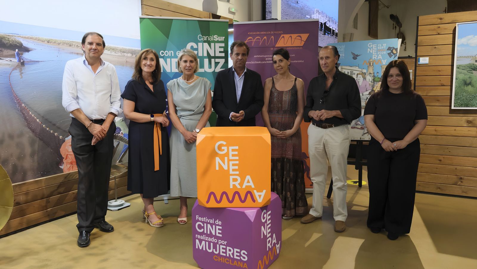 Firma del convenio entre la RTVA y el Festival de Cine Generamma.