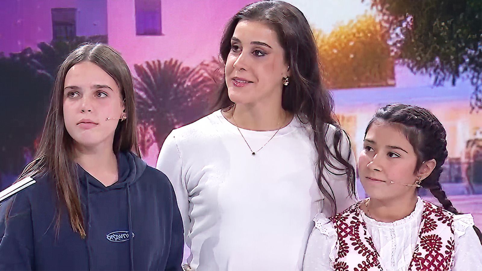 Daniela y Sonia, dos jóvenes deportistas sorprendidas por Carolina Marín
