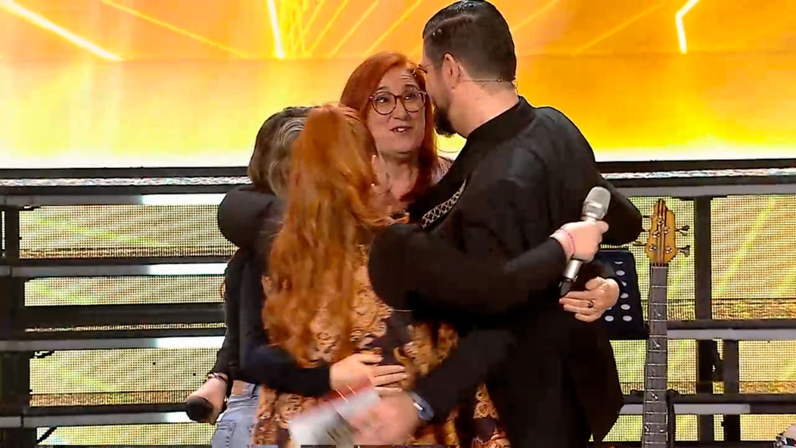 tierra talento ana victor abrazo 1024x576