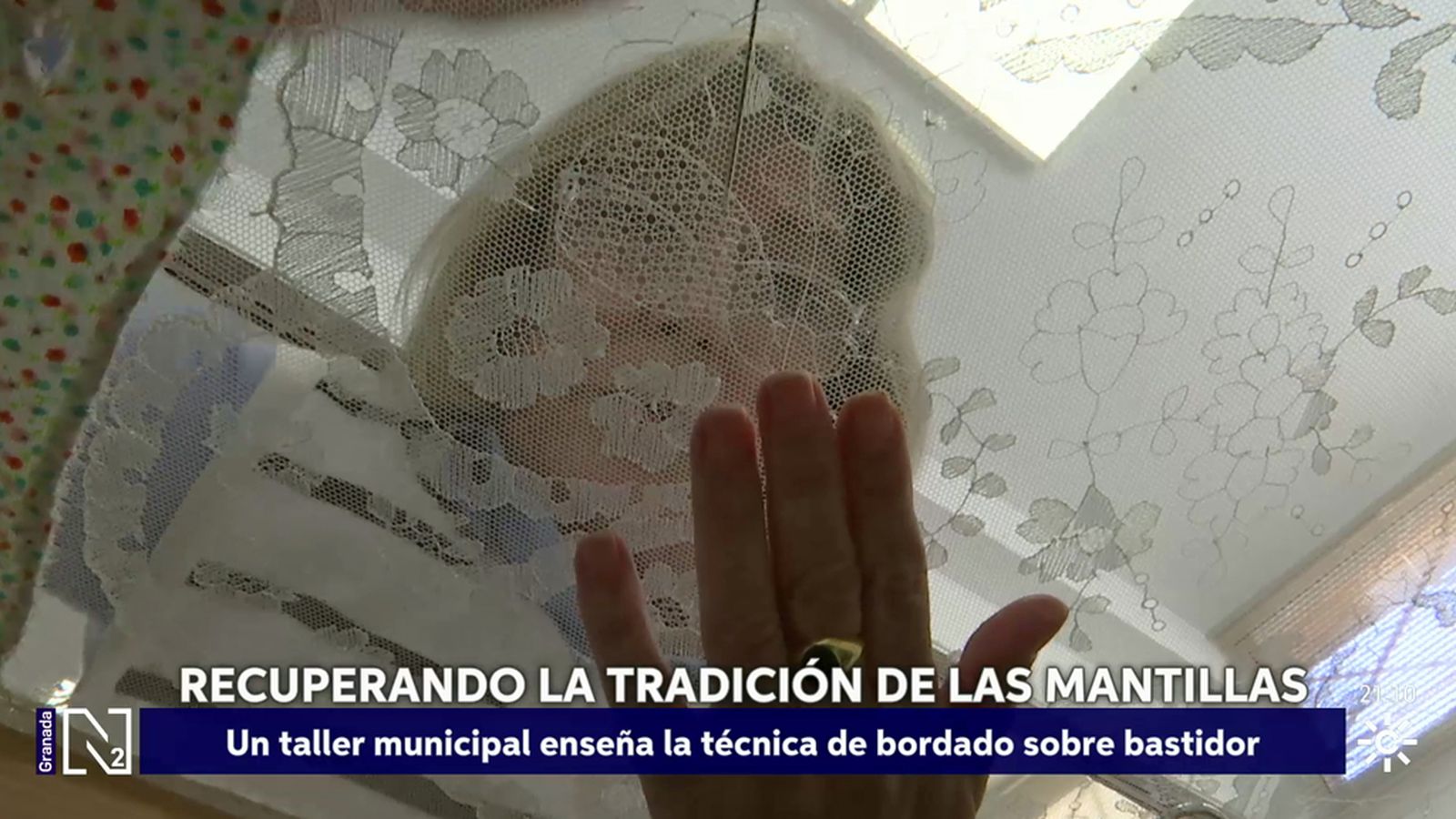 Padul recupera la artesanía de las mantillas