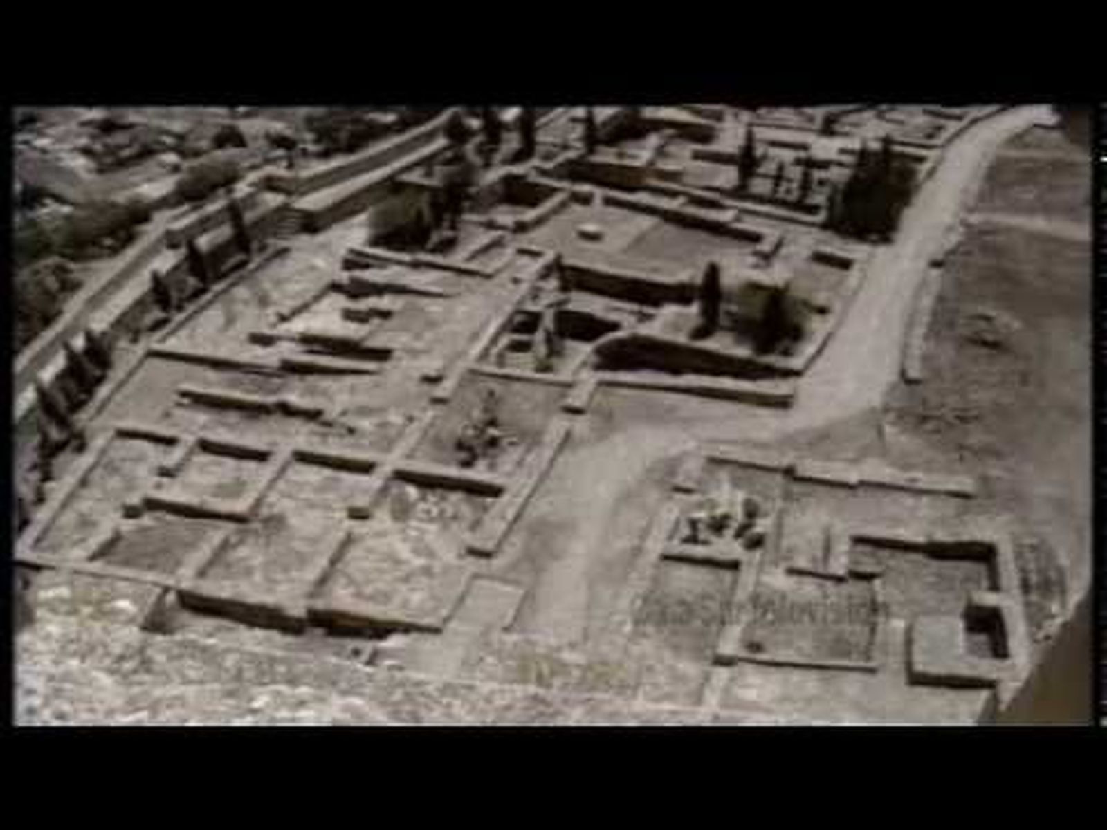 Arqueología en Porcuna y escuela taller de Alcalá la Real (1989)