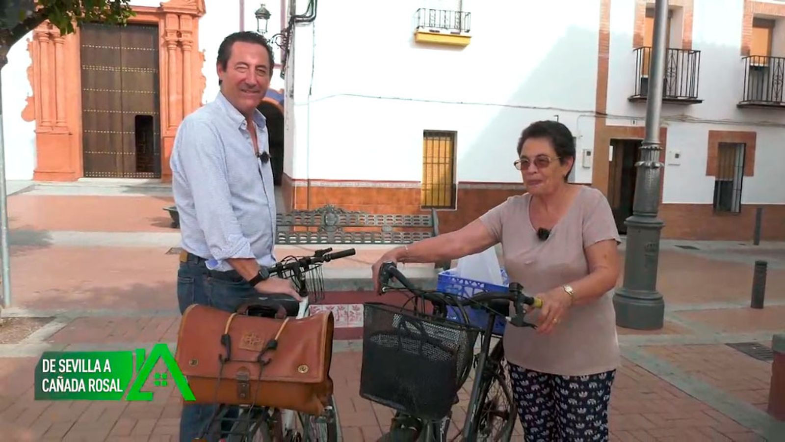 Ejerce como  médico rural en Cañada del Rosal