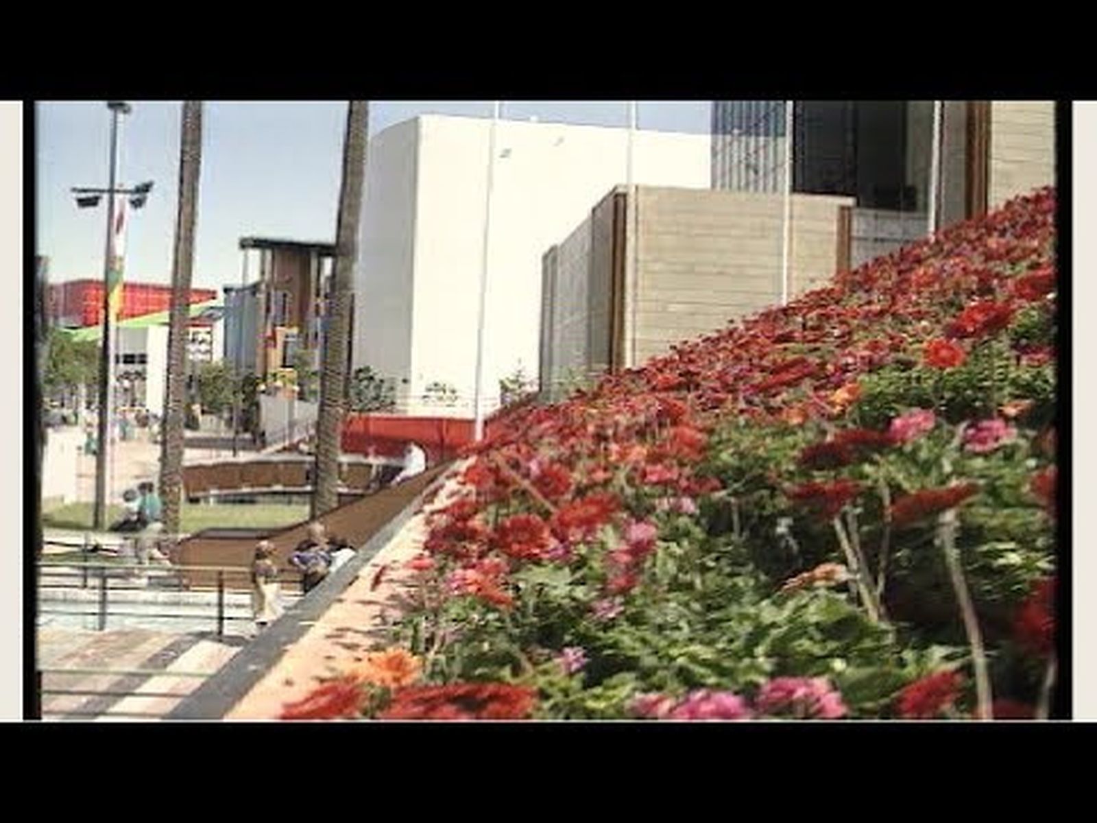 Expo 92: Pabellón de Murcia y el submarino de Isaac Peral