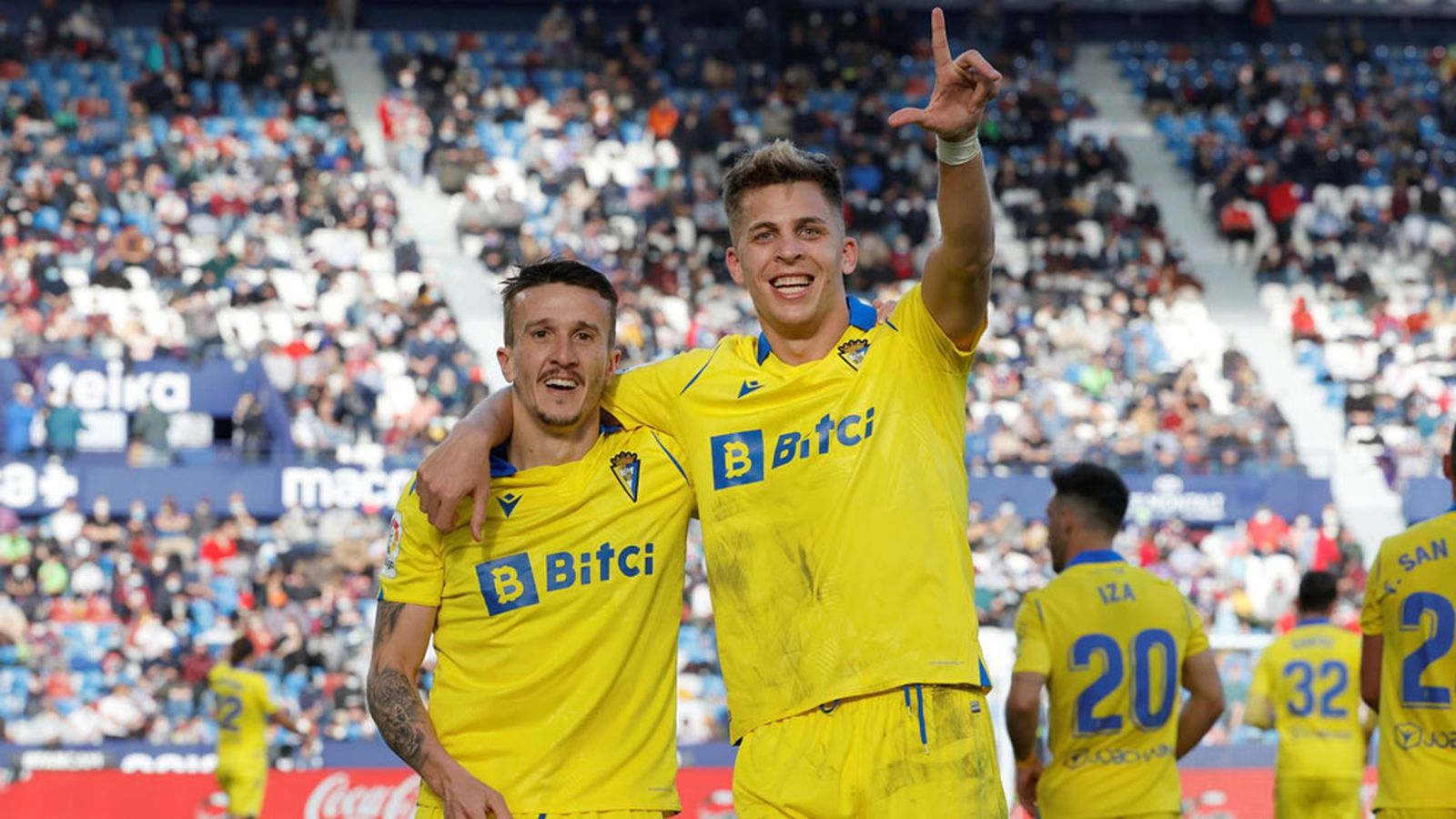 salvi triunfo Cadiz contra el Levante