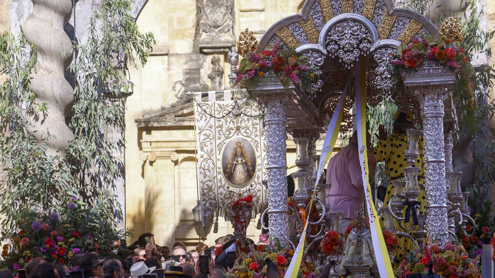 La hermandad de Córdoba inicia el camino del Rocío