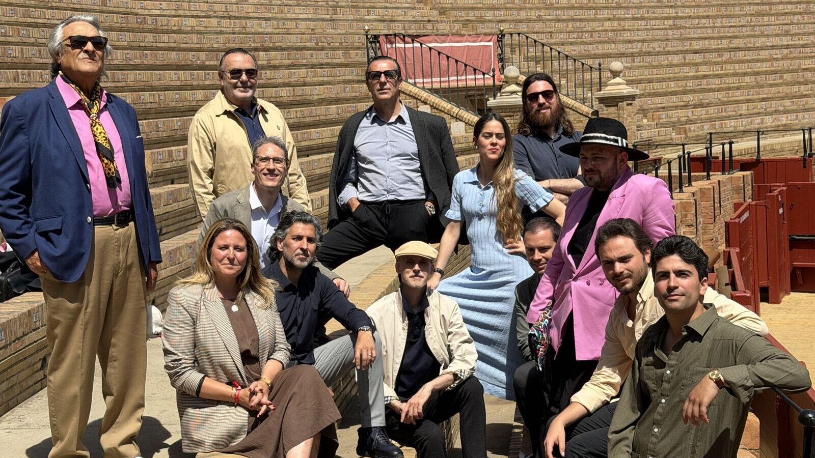 Foto de familia del espectáculo inaugural de la Bienal de Flamenco de Sevilla
