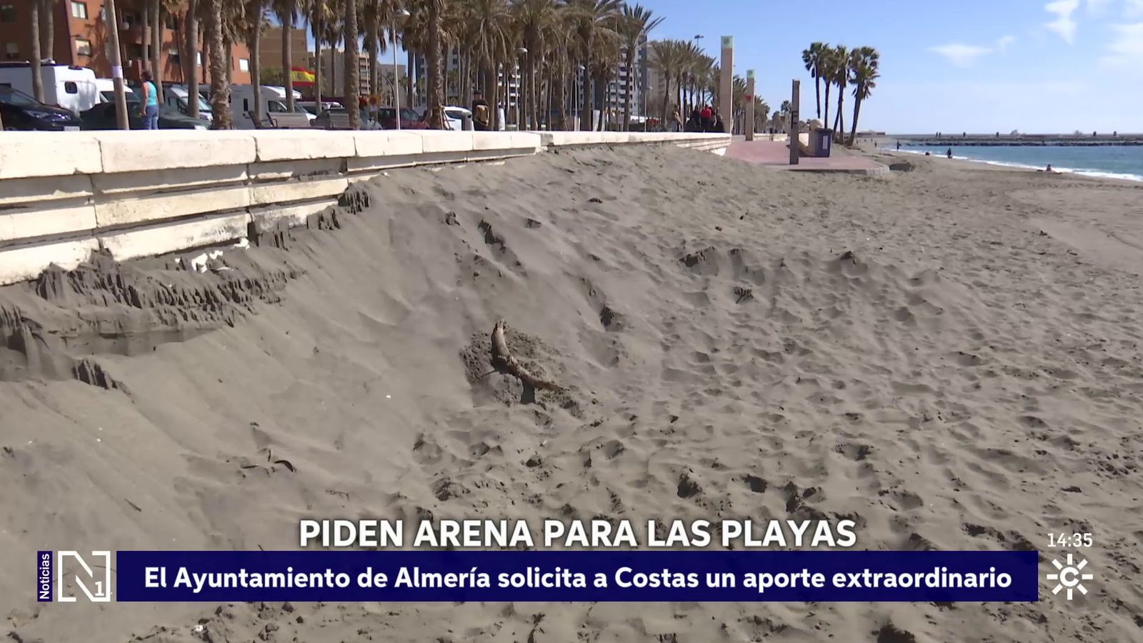 Almería pide a Costas arena para las playas