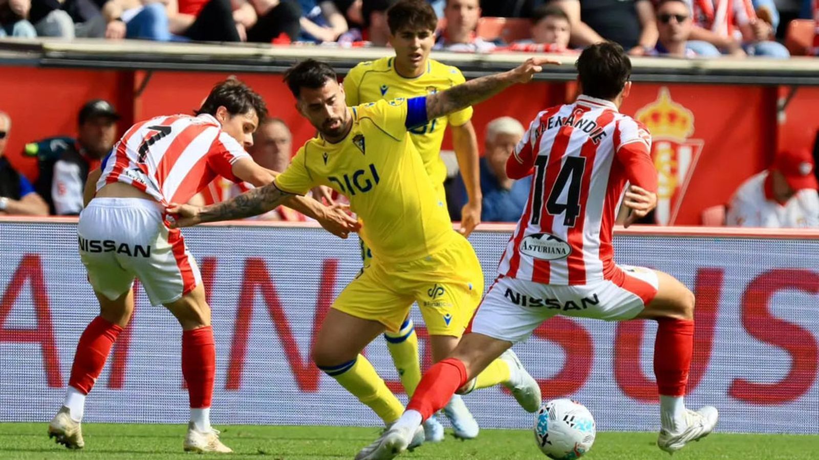 Suso Sporting Gijón Cádiz