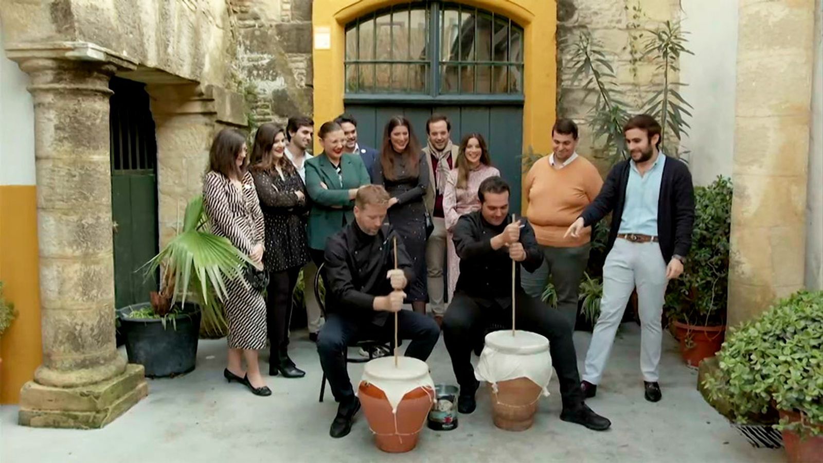 Los Compadres trabajan... y disfrutan en una zambomba en Jerez