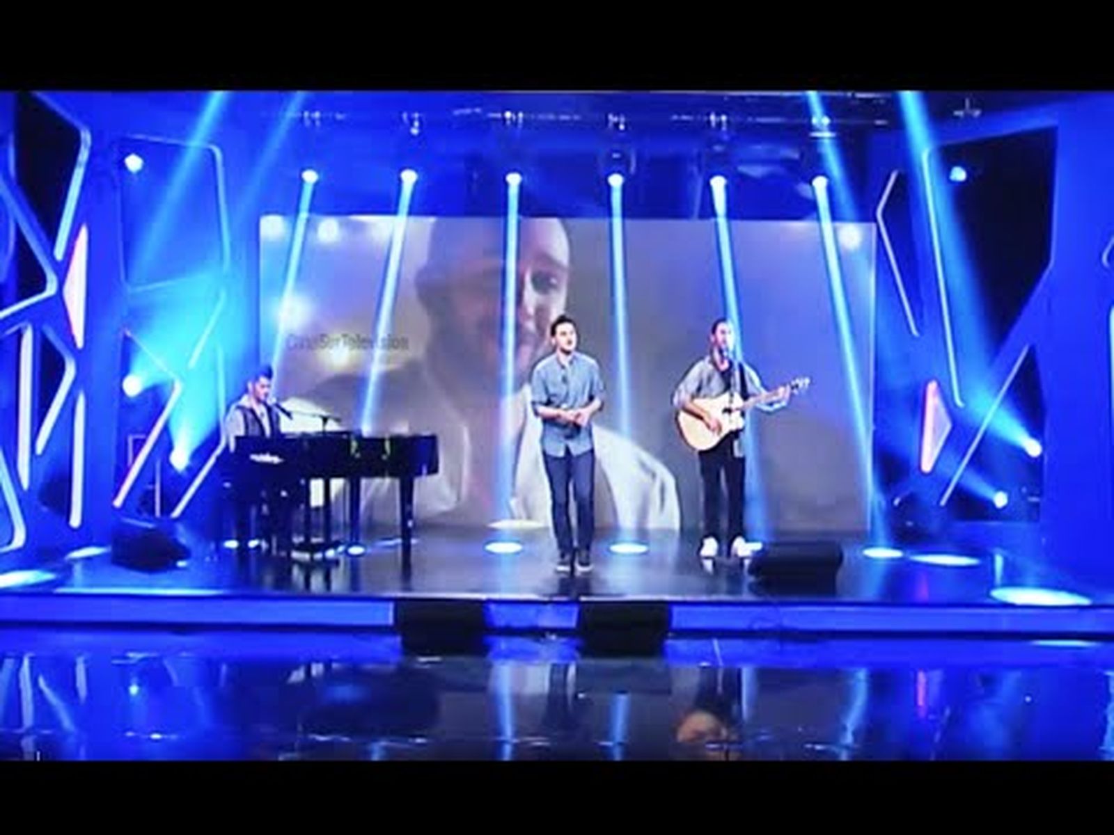 Lérica canta Recordando el beso
