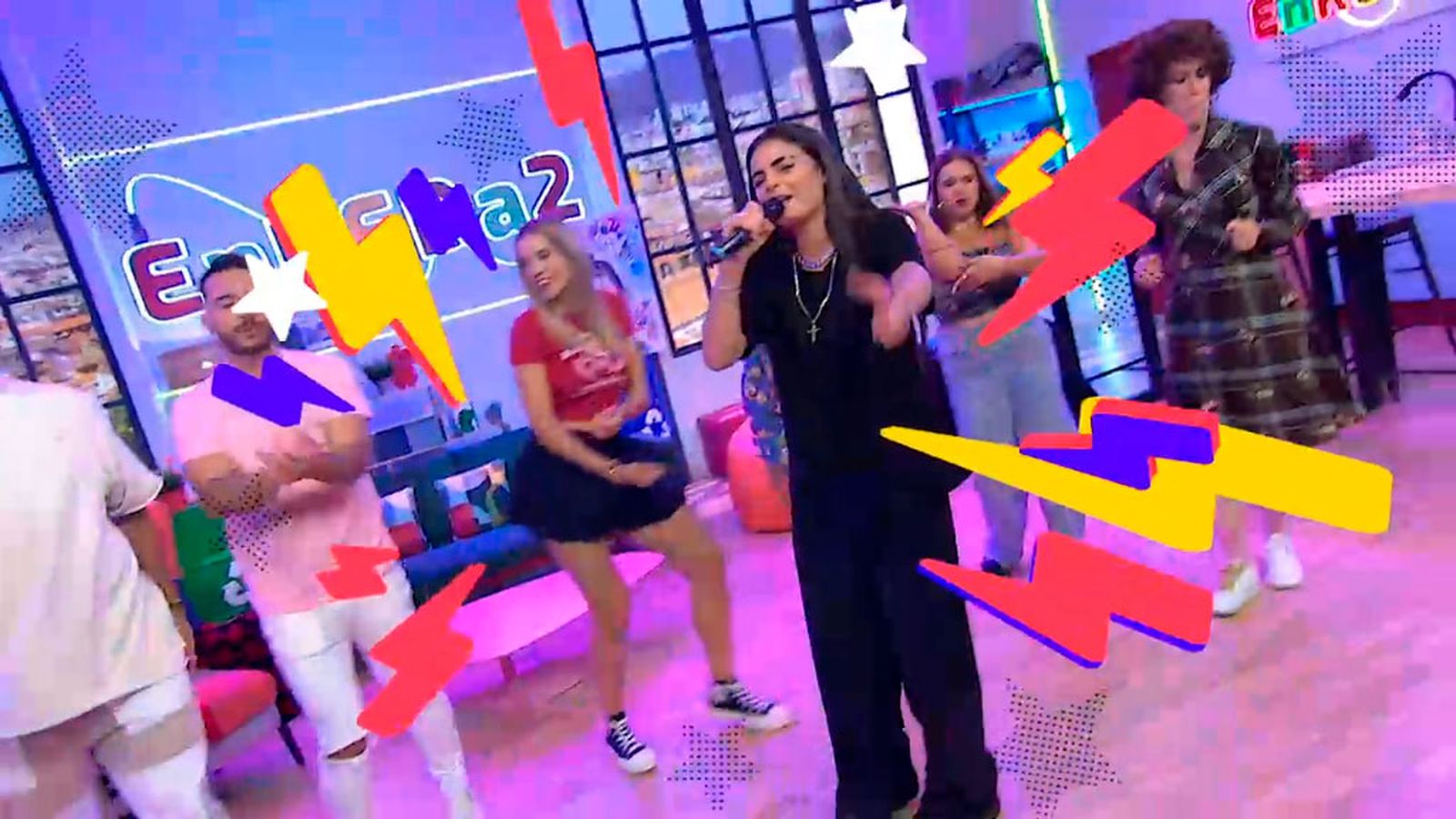 Lucía de la Puerta nos pone a bailar con su éxito 'Mood Atrevido'