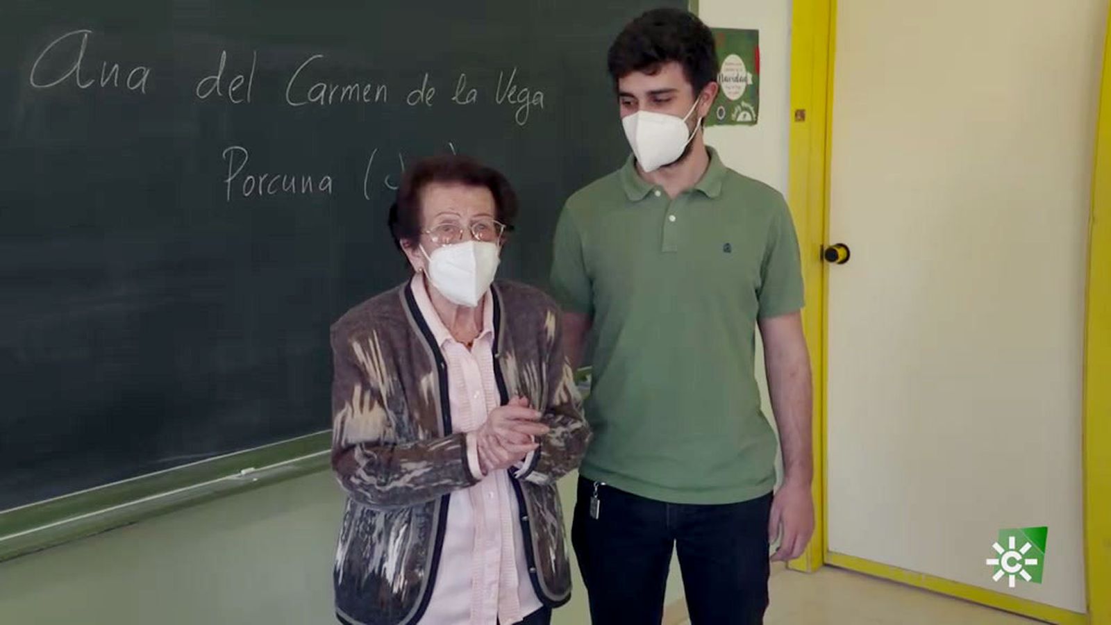 Ana de la Vega, una centenaria que no pudo cumplir su sueño de ejercer la docencia por las leyes franquistas