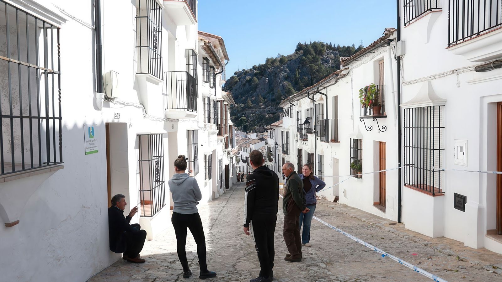 Grazalema recupera el turismo tras las graves inundaciones de febrero