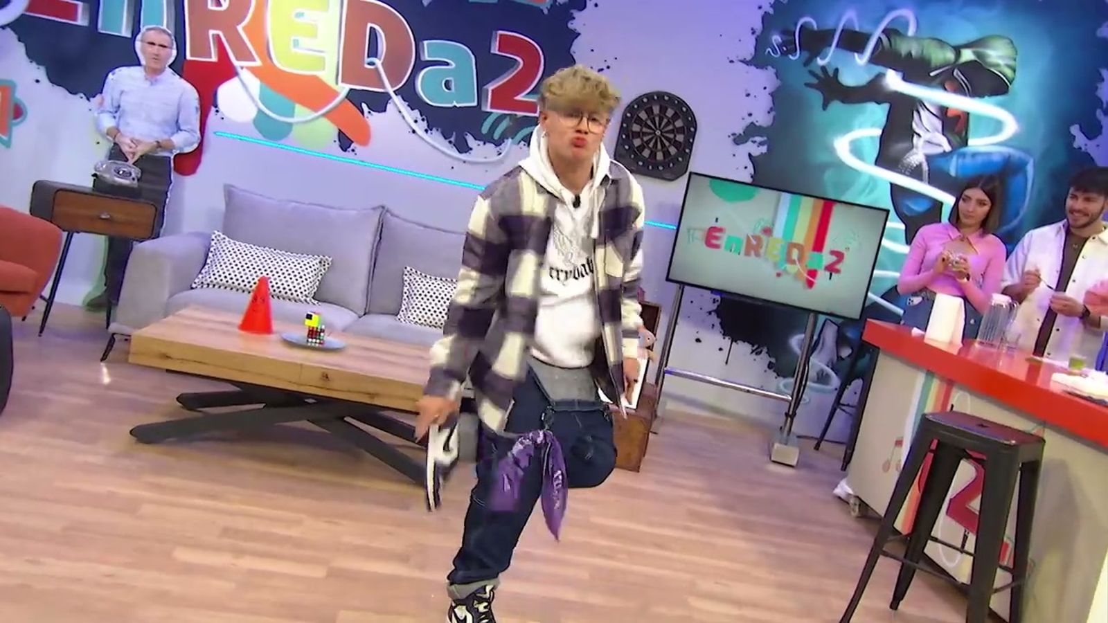Los juegos del pisito ponen a prueba el buen humor de Néstor Seller