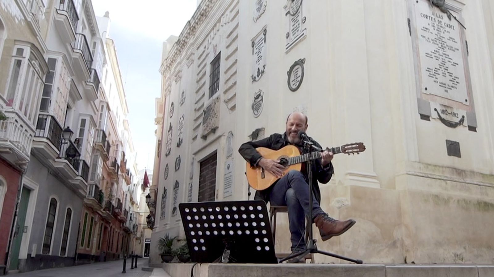 Javier Ruibal canta La verdadera historia del Descubrimiento