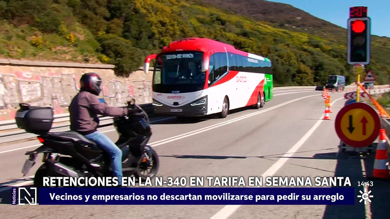 Tarifa se queja por las colas que genera un semáforo