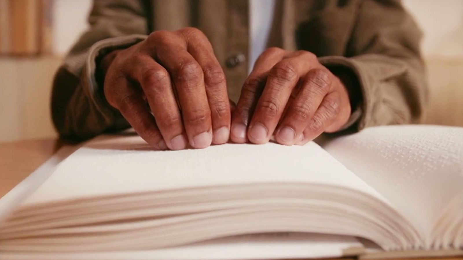Los Reporteros analizan la importancia del Albafeto braille