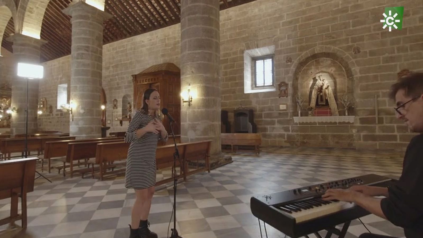 Emocionante Verde, blanca y verde en la voz de María Villalón
