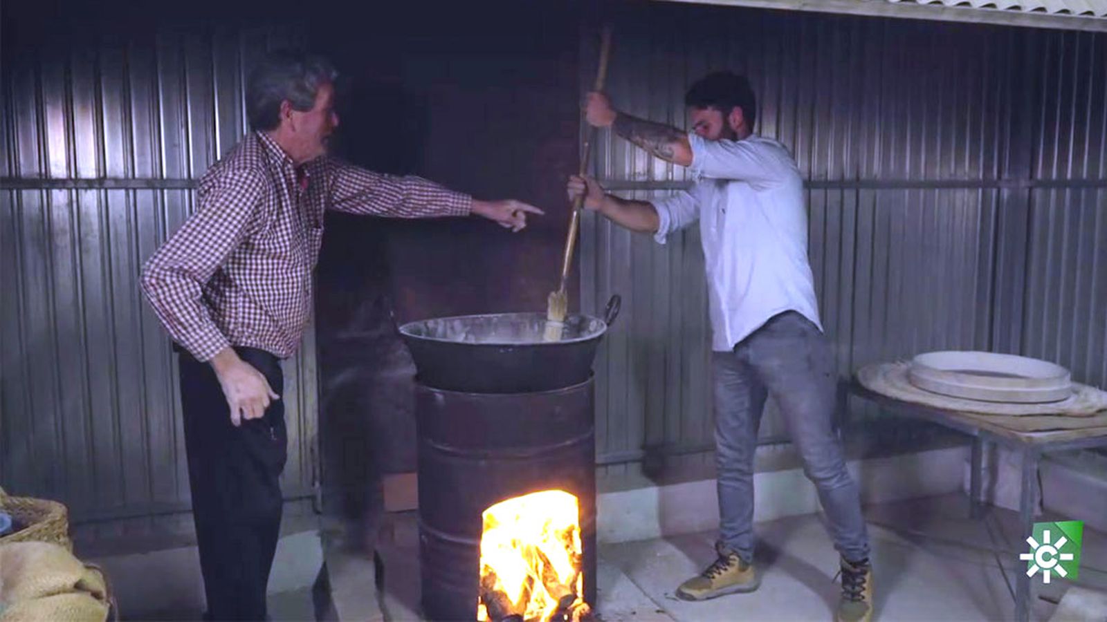 El arte del tueste de garbanzos en Berja