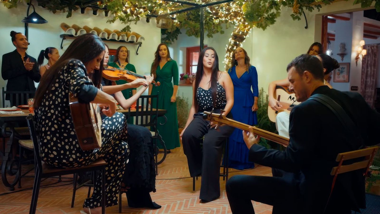 Las Migas homenajean el flamenco con el tema Agua
