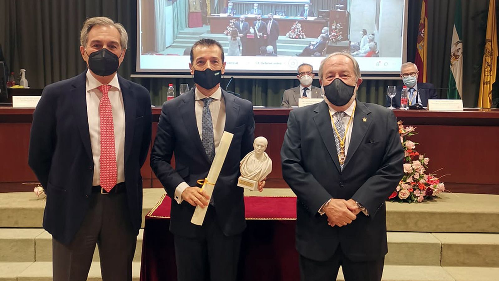 Comunicación Premio Roberto 1 Foto