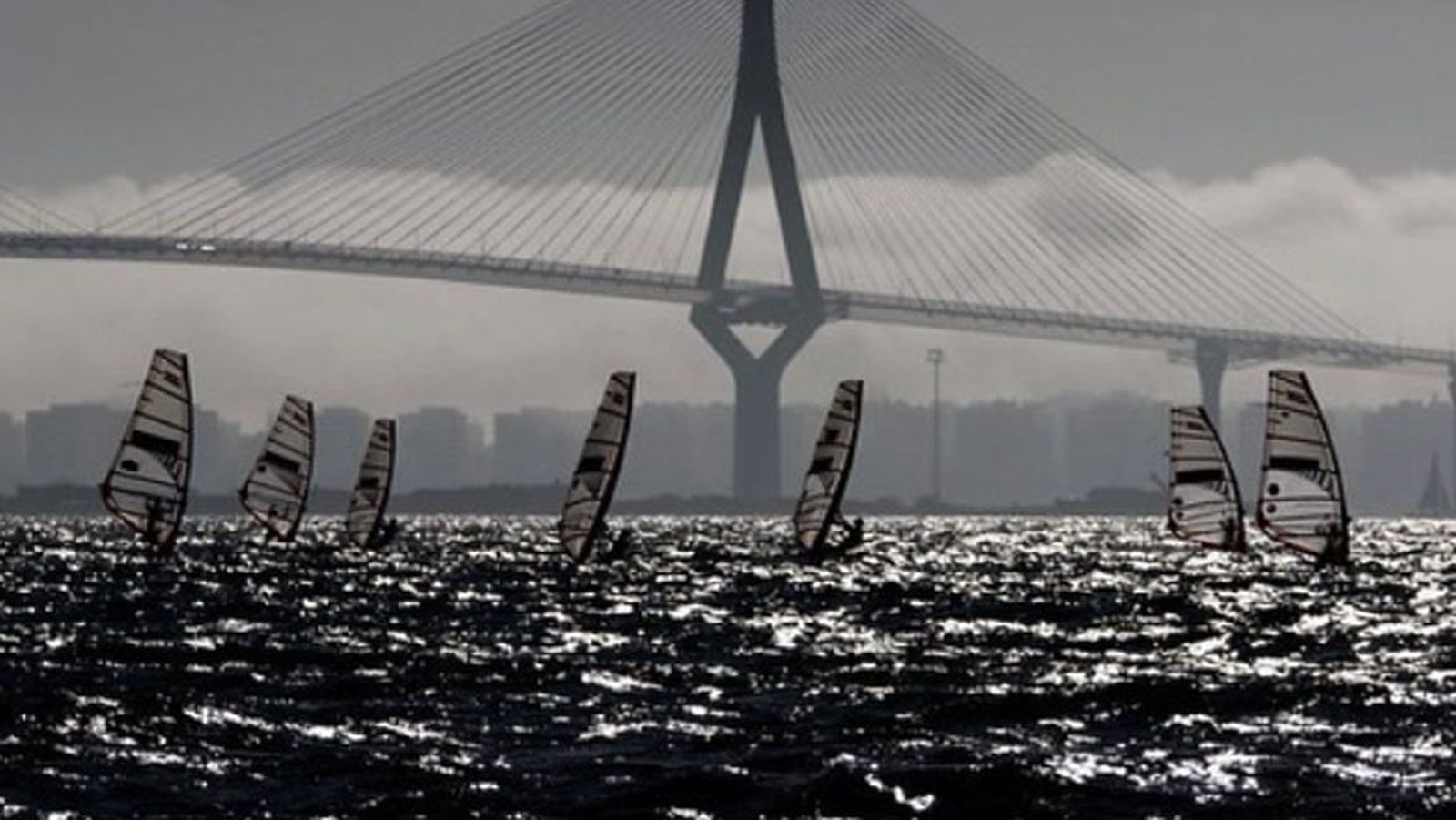 windsurf