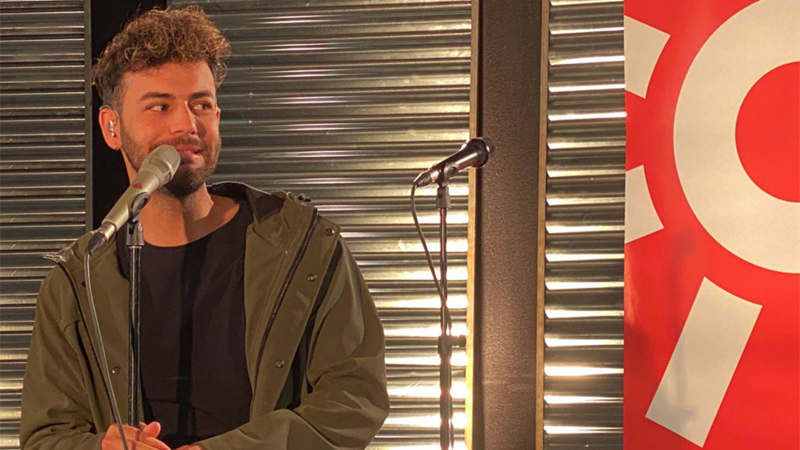 Comunicación Agoney Acústico