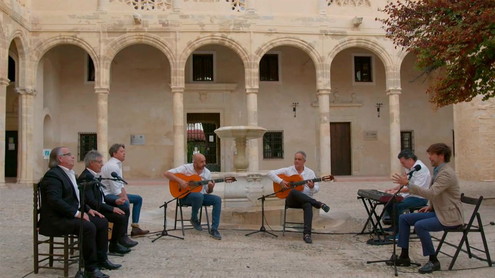 Manuel Lombo y Salmarina nos regalan un popurrí de sevillanas