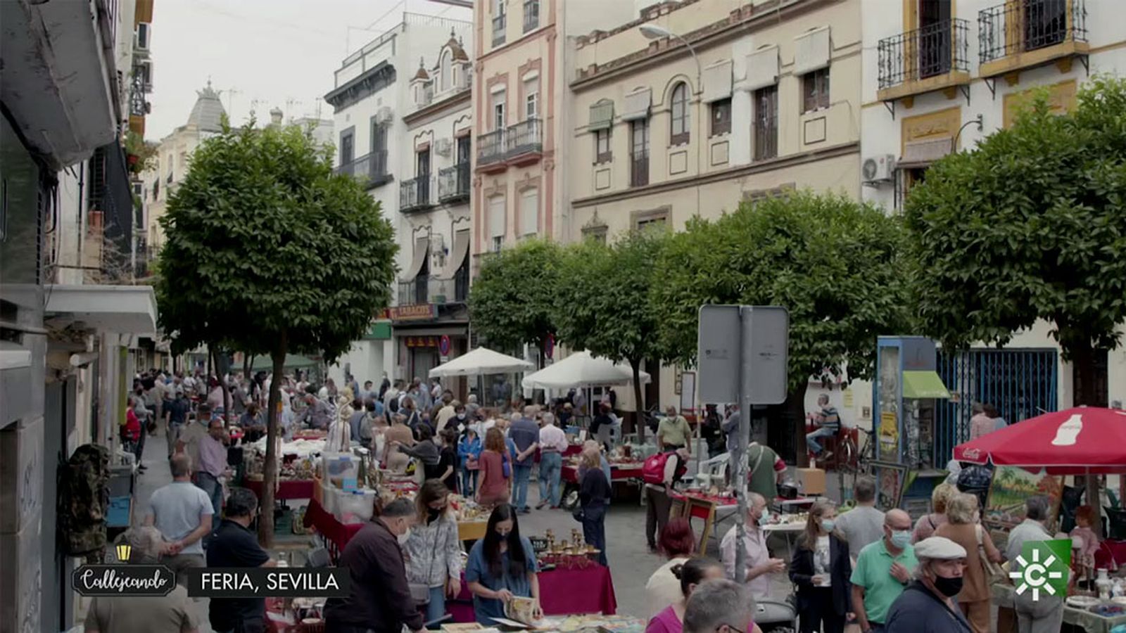 El mercadillo de la calle Feria de Sevilla que se viene celebrando desde el siglo XIII