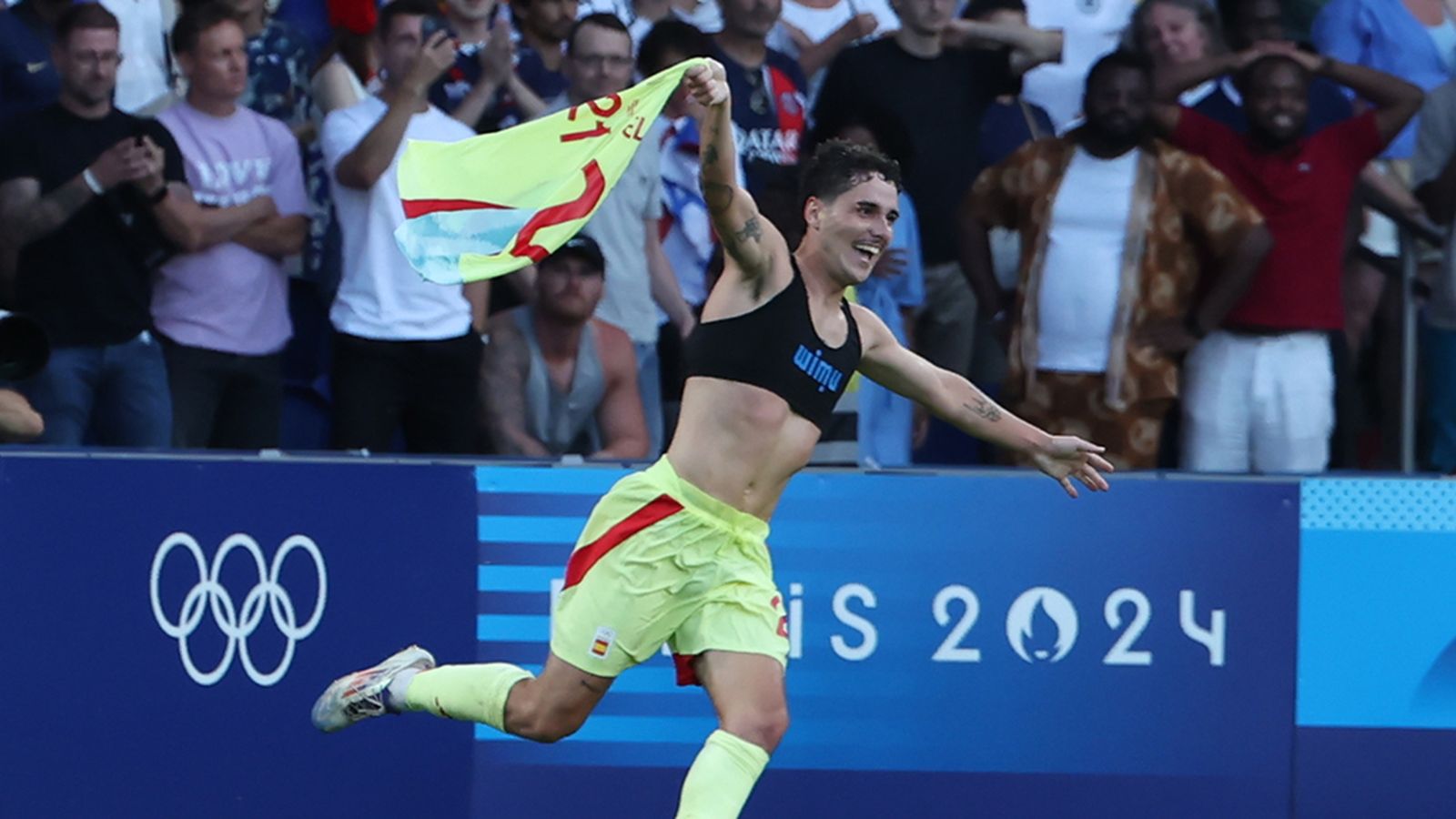 Sergio Camello marca el gol decisivo en la final olímpica