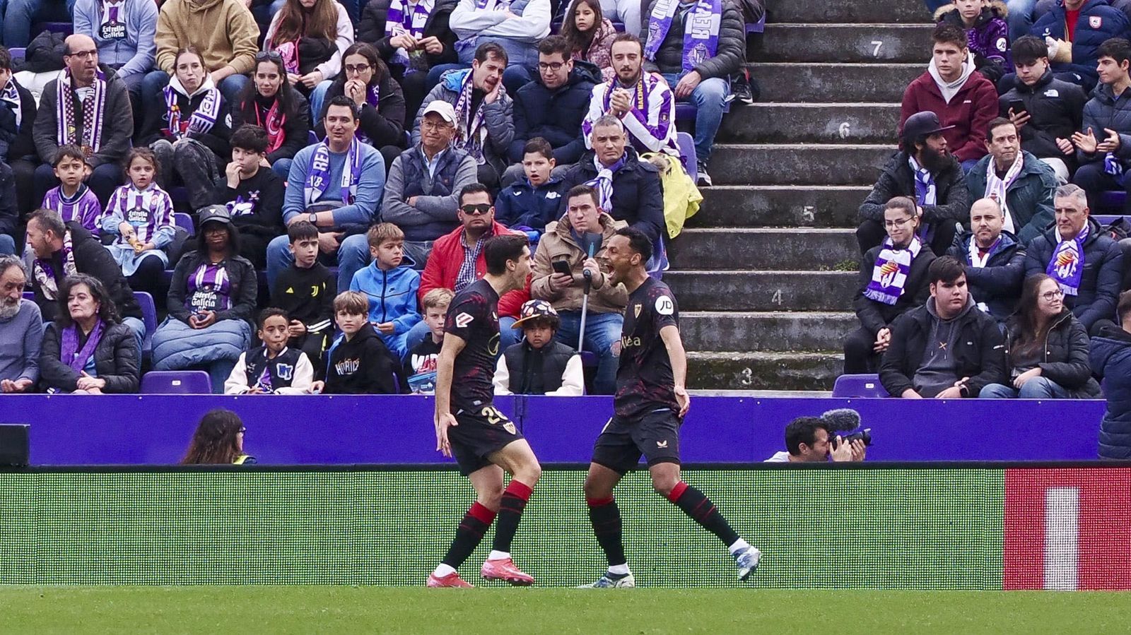 valladolid sevilla 25