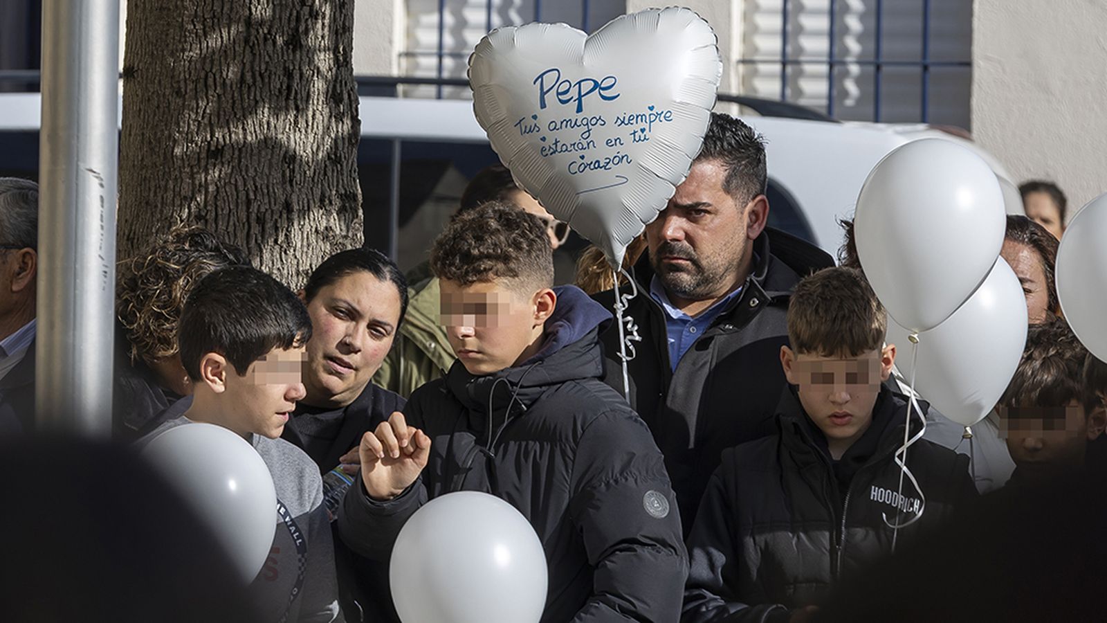 foto globos niño aljaraque