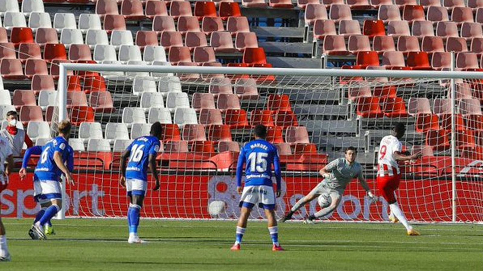 penalti almeria oviedo