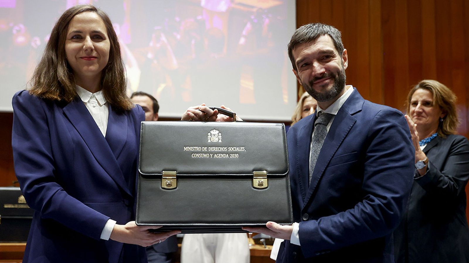 FOTO TRASPASO CARTERA DERECHOS SOCIALES
